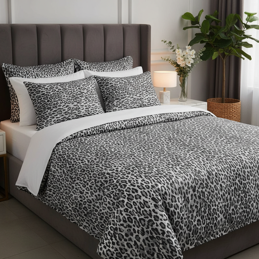 صورة إعلانية لطقم الليوبارد